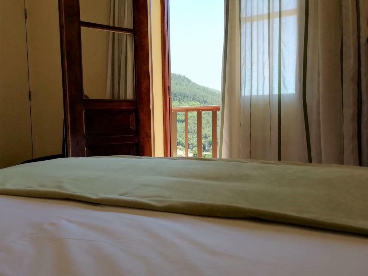 Adelaide Hotel Geres Esterno foto